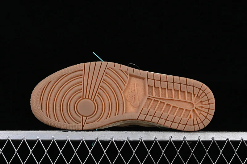 All categories Air Jordan Jordan series basketball shoes Air Jordan 1 High Air Jordan 1 High "Voodoo" AJ1 Joe 1 Voodoo Doll Retro Culture Leisure Sports Sneakers DZ7292-100